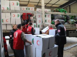 In pictures.. The Algerian Red Crescent distributes more than 50 tons of aid to the residents of the southwestern states - Al-Hiwar Al-Jazaeryia
