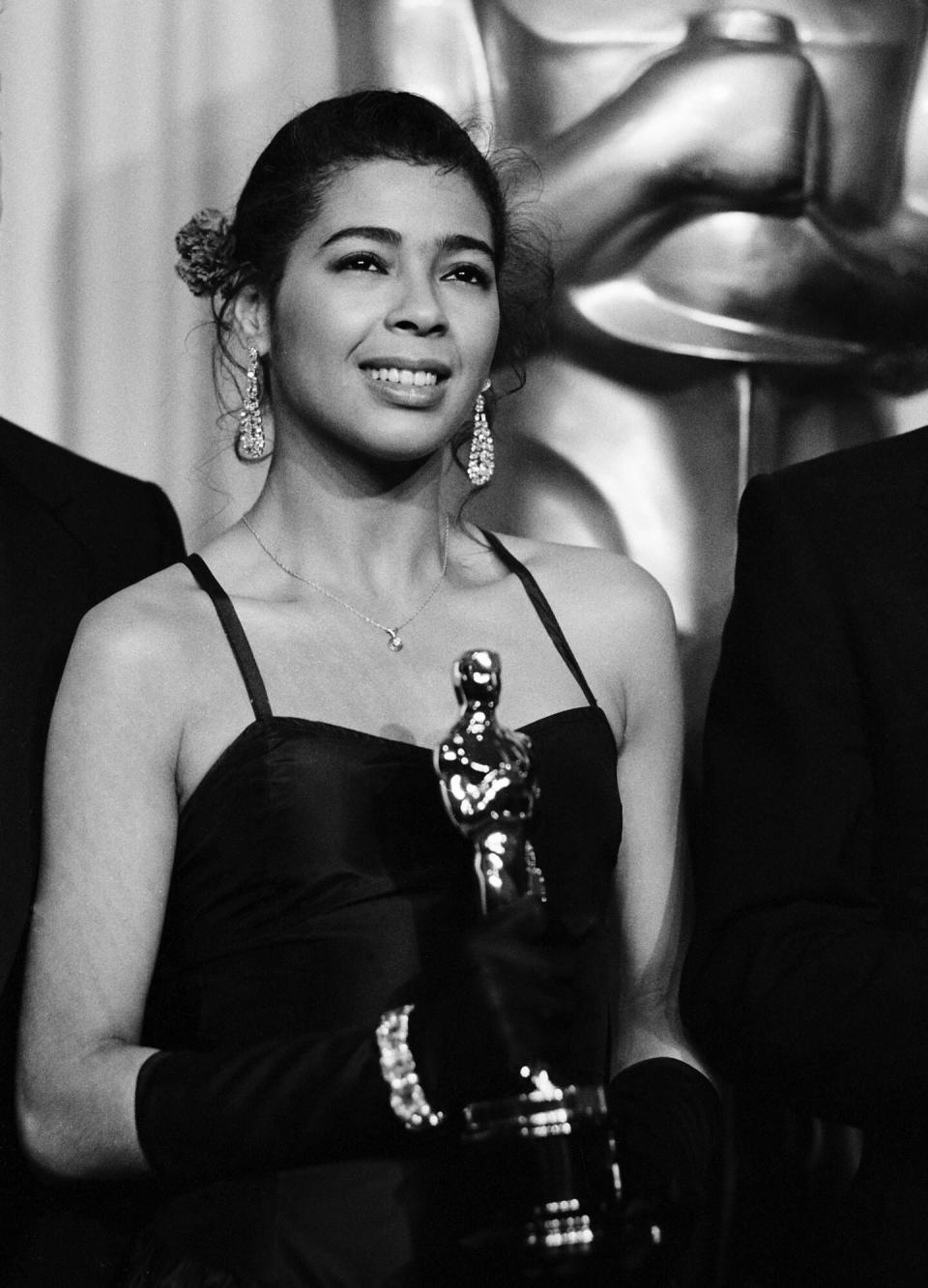 LOS ANGELES, CA - APRIL 9: Winner Irene Cara at the 56th Annual Academy Awards, April 9, 1984 in Los Angeles, California.  (Photo by Getty Images/Bob Reha Jr.)