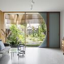Tiara House / FMD Architects - Interior photography, living room, windows
