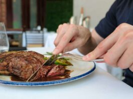  Eating a low-carb, meat-based diet?  The study found that you may gain weight later

