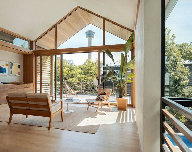 Barrera House / Cotton Estes Architect - Interior photography, beam, chair